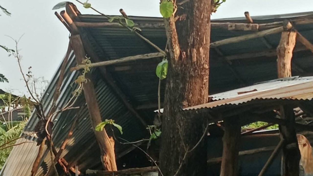 夏季风暴袭击乌隆他尼府，多个地区“暴雨”影响多户居民房屋
