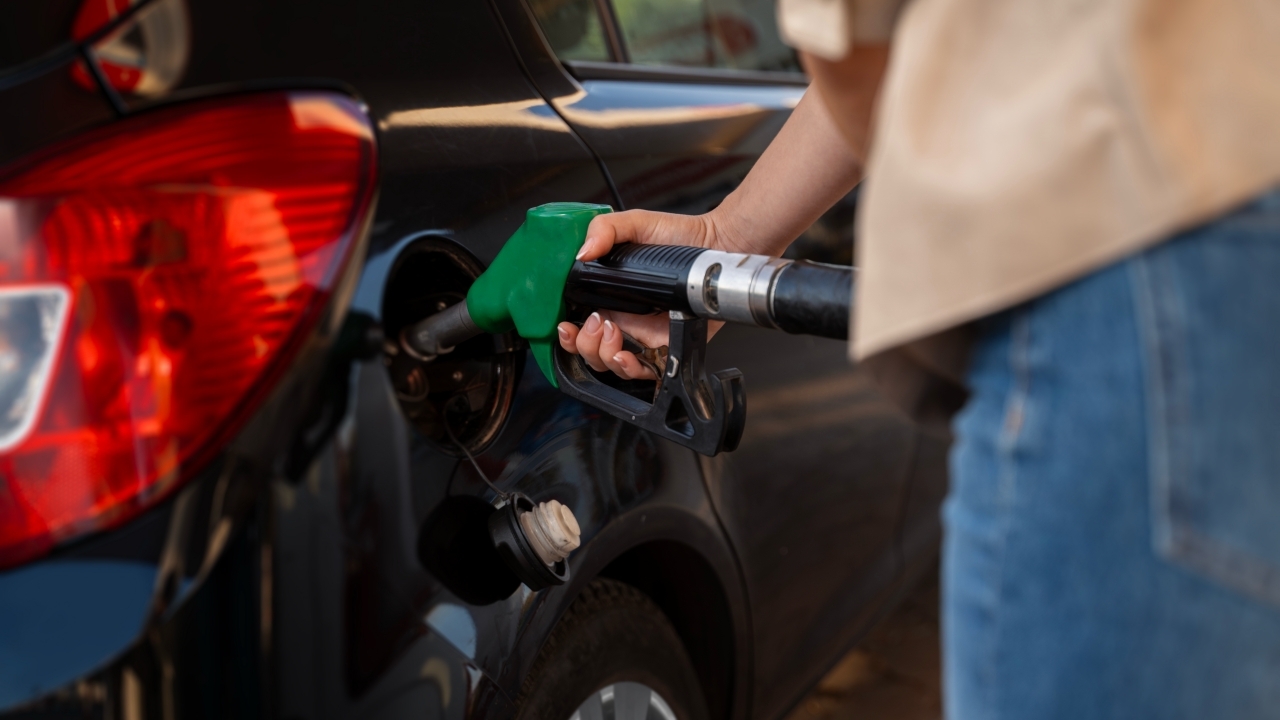 检查自助加油条件，每升便宜40泰铢，仅通过Blue Plus应用程序支付