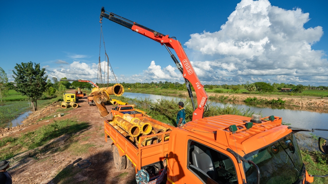 泰国皇家灌溉厅准备机械和人员应对3月11日至13日的“夏季风暴”