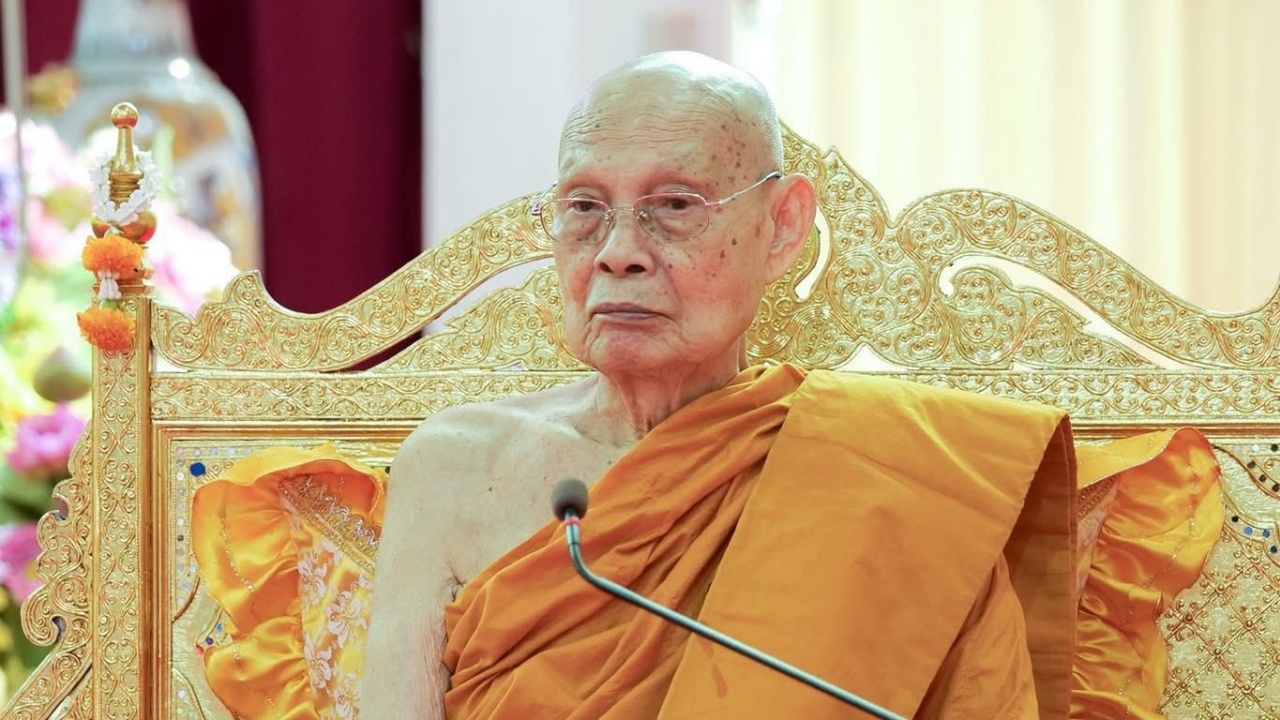 “普拉蓬穆尼”的历史：被册封为“僧王”