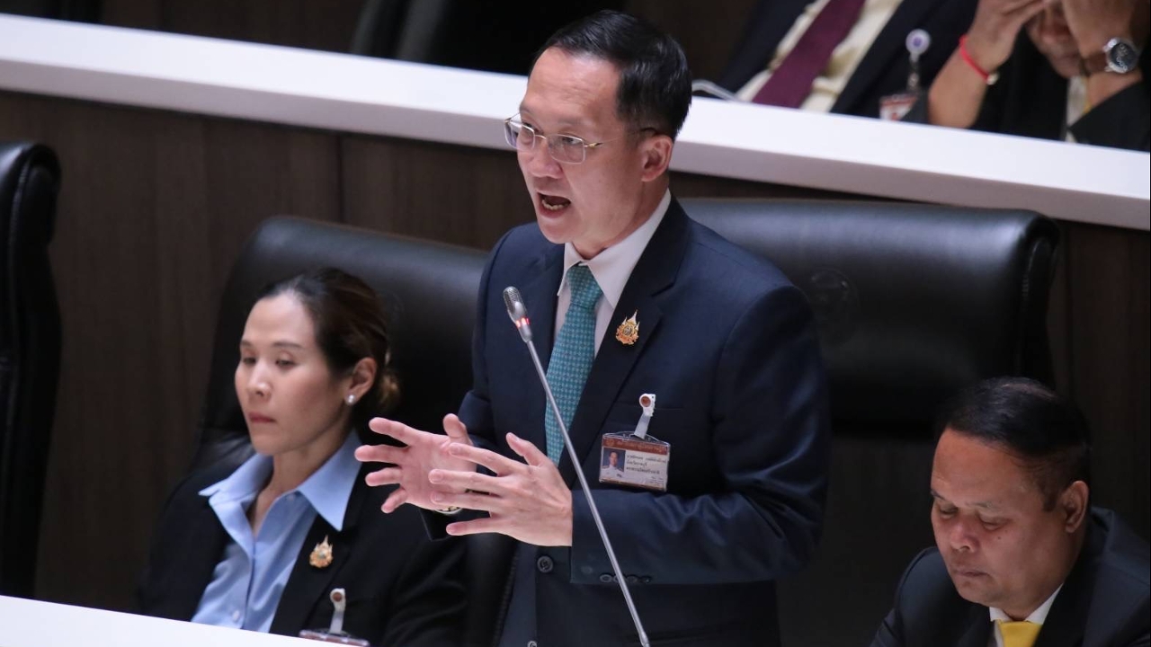 “阿卡德”支持阿努廷政府应对能源危机，提出“四直”方案解决经济问题并扶持弱势群体